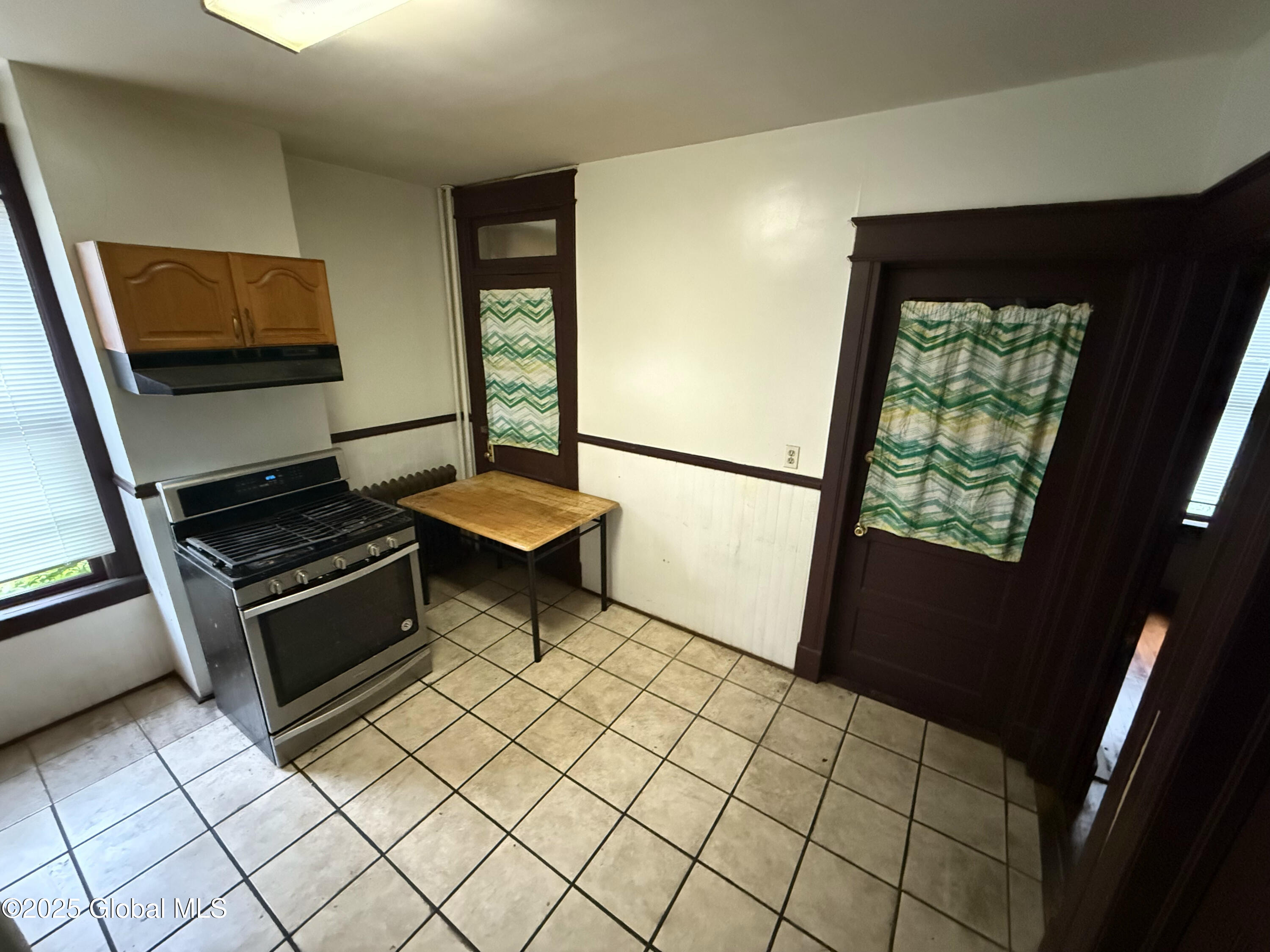 554 Washington Avenue Albany, NY 12203 - Photo 21 of 22 IMG_0378