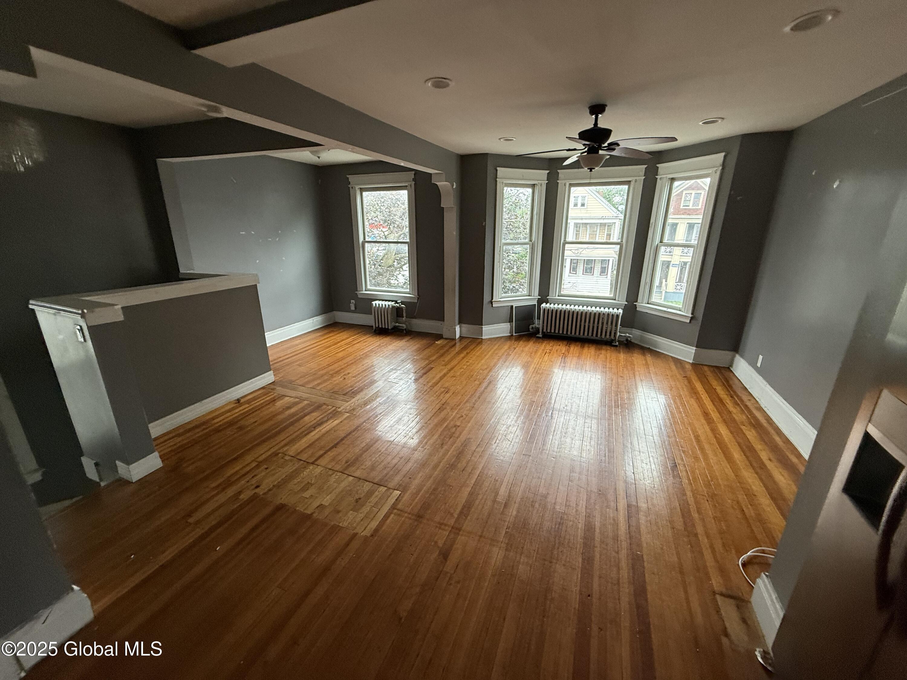 554 Washington Avenue Albany, NY 12203 - Photo 3 of 22 IMG_0390