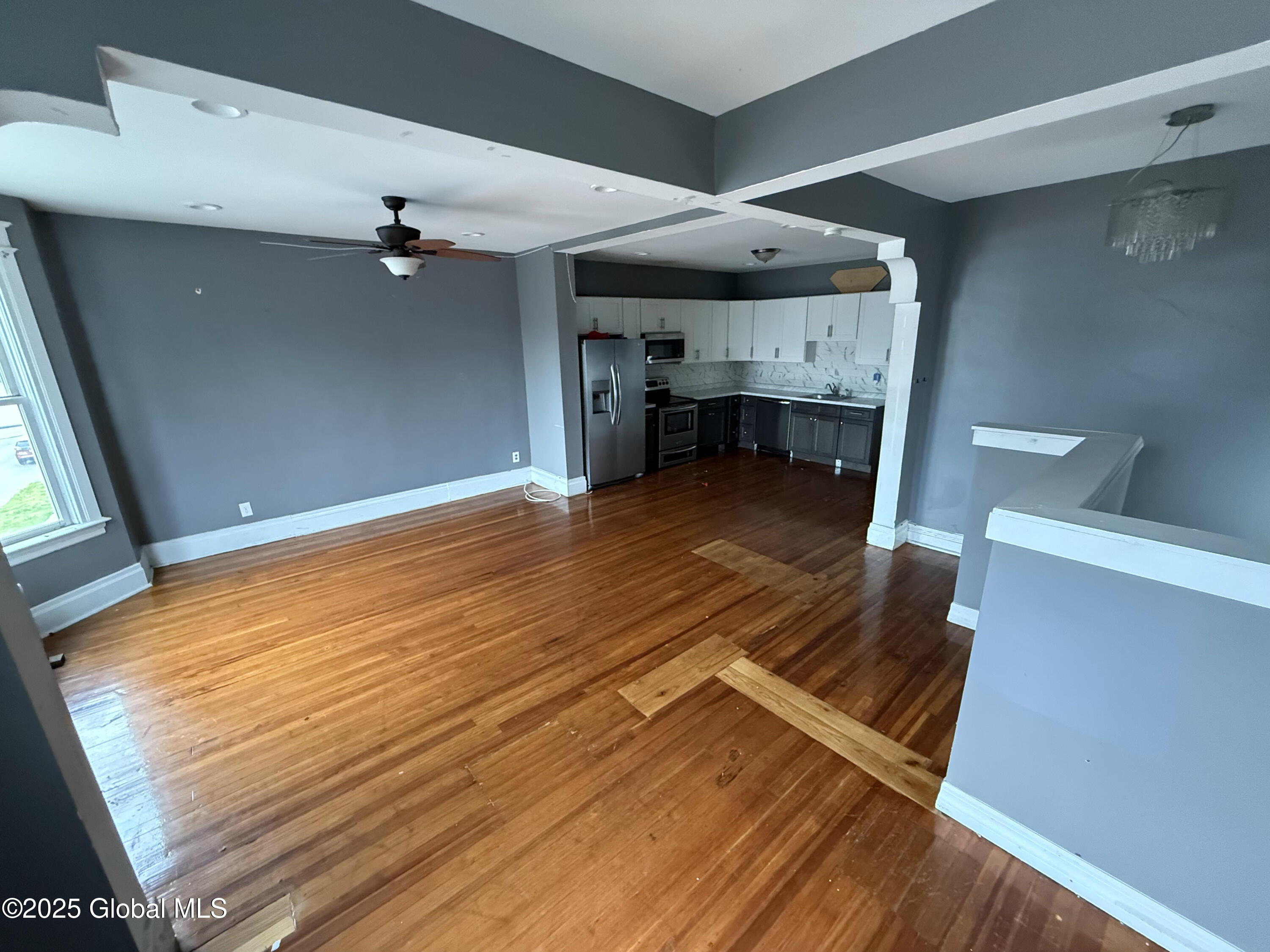 554 Washington Avenue Albany, NY 12203 - Photo 4 of 22 IMG_0381