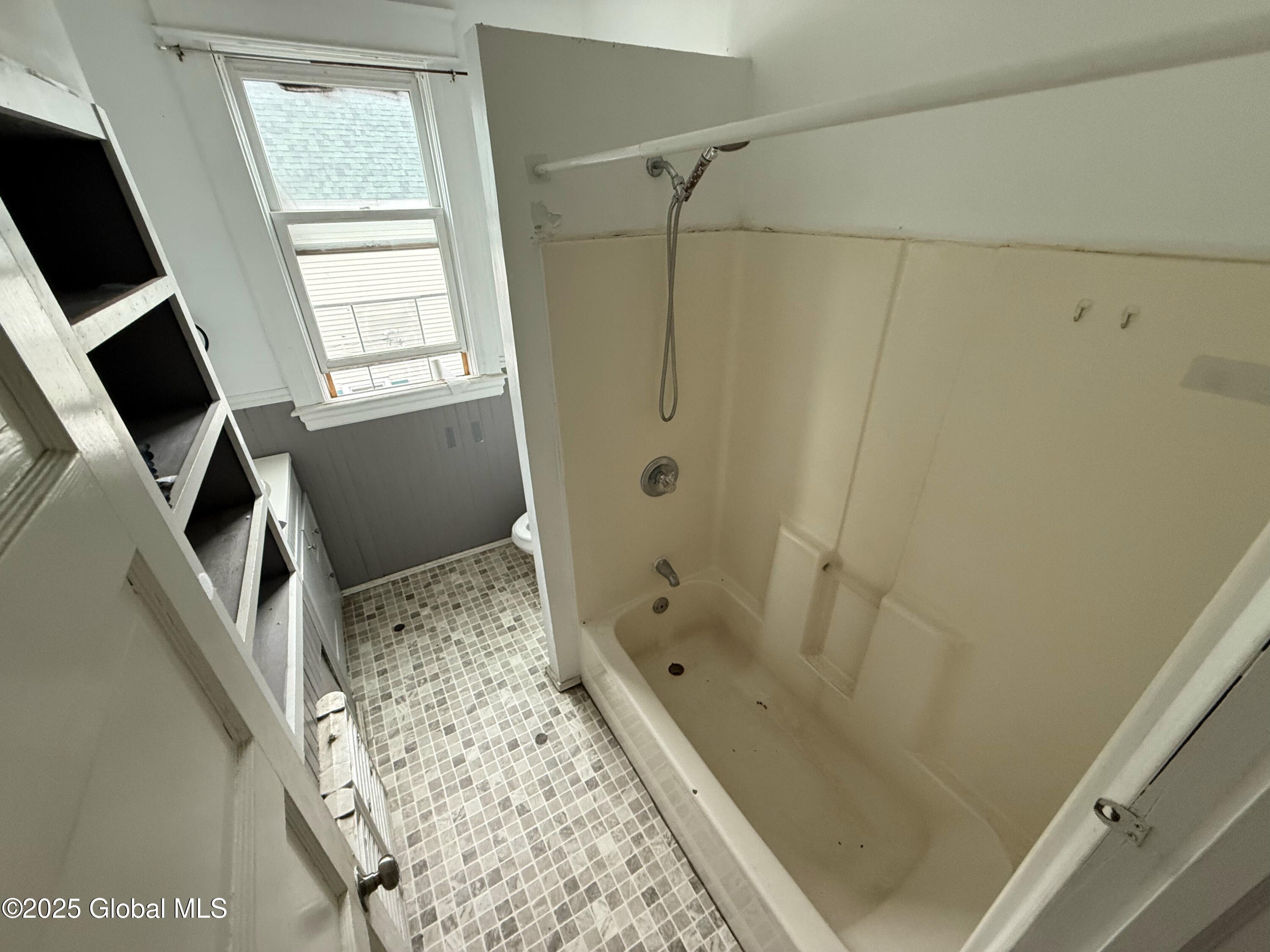 554 Washington Avenue Albany, NY 12203 - Photo 9 of 22 IMG_0386