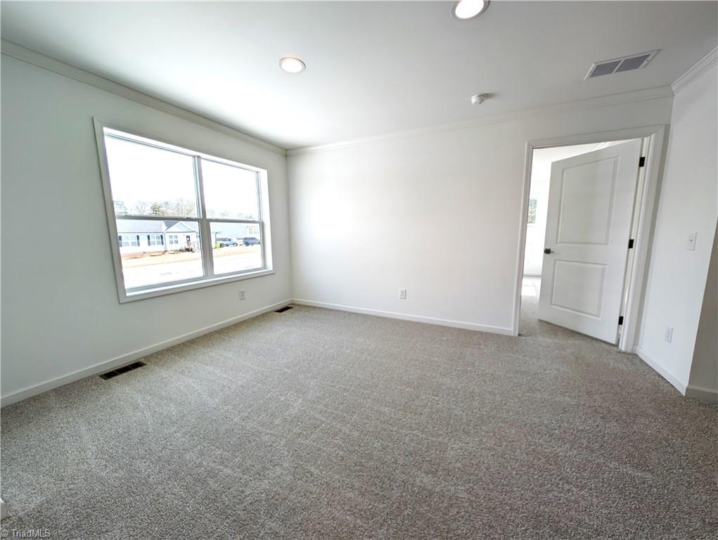 2135 Meadow Ridge Road Burlington, NC 27217 - Photo 6 of 37