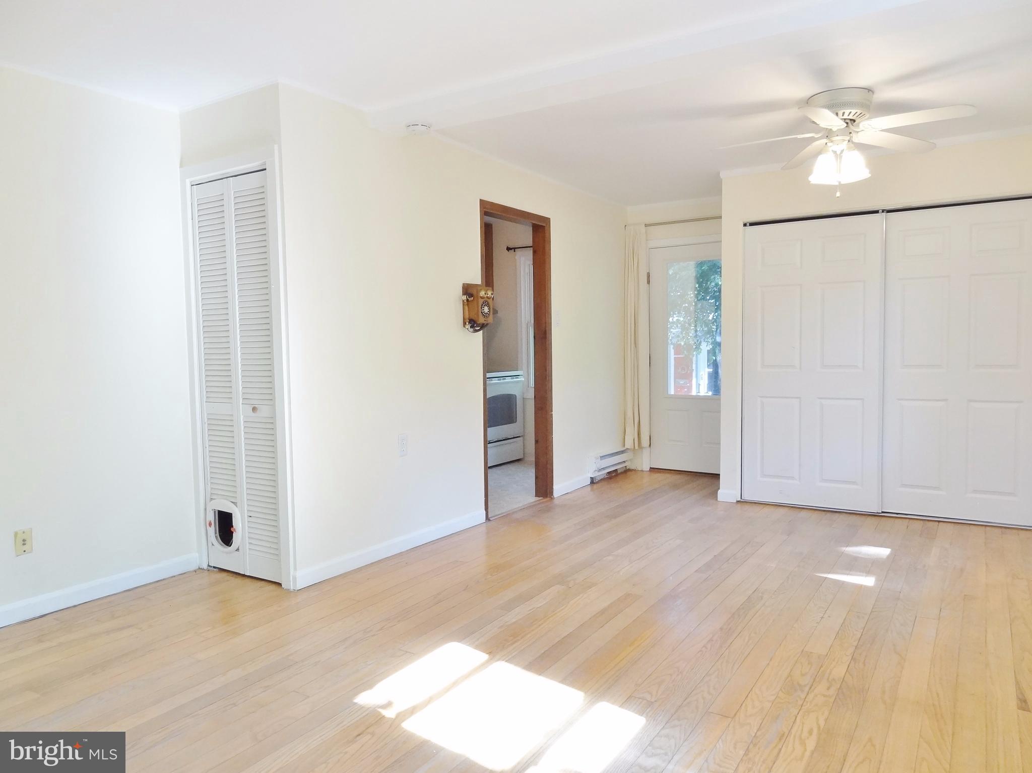11 Hillside Road, Unit E Greenbelt, MD 20770 - Photo 7 of 11 Living Room