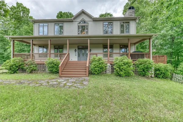 $1,269,900 | 386 Billy Goat Bluff, Elk Park, NC 28622