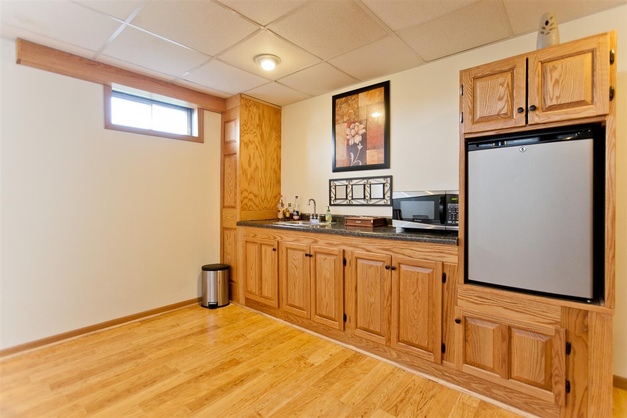 1845 Honey Creek Road Manchester, IA 52057 - Photo 29 of 48 Gallery Image 29