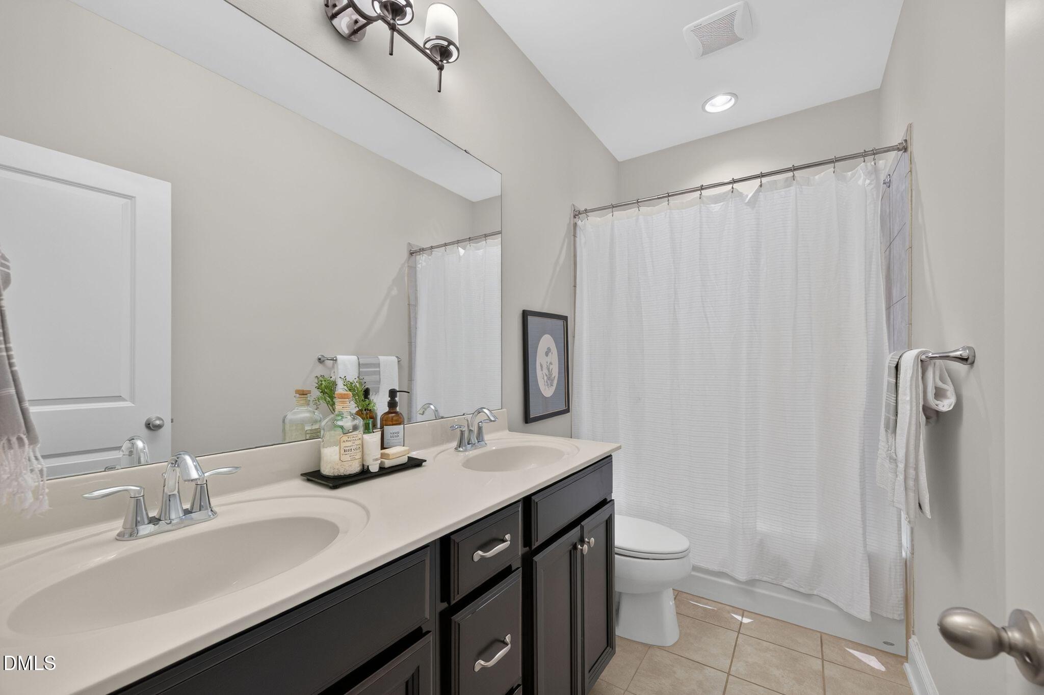 3920 Rock Rose Lane Raleigh, NC 27612 - Photo 32 of 49 32_DSC_5017