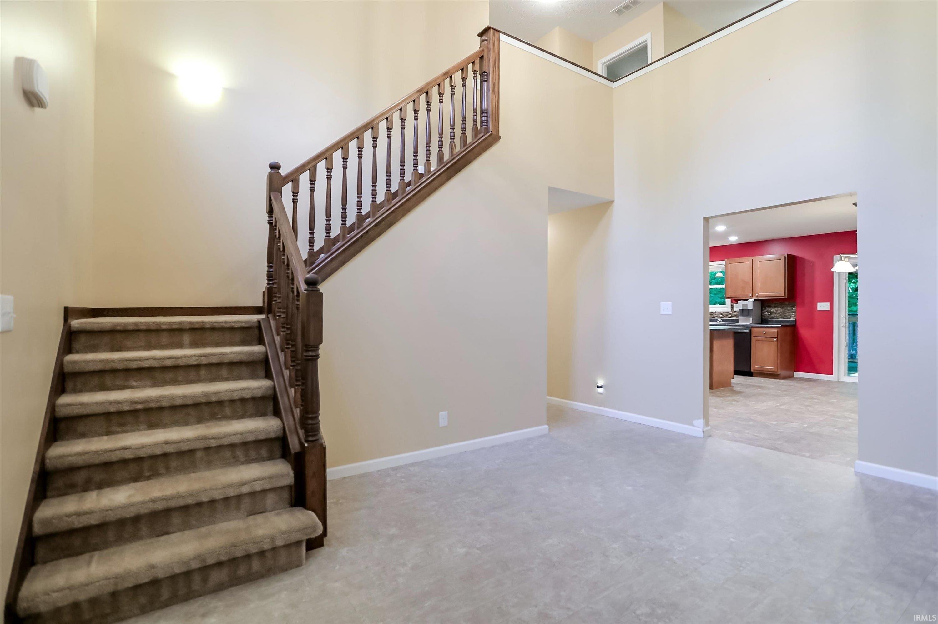 11331 West Paradise Road Monticello, IN 47960 - Photo 4 of 36