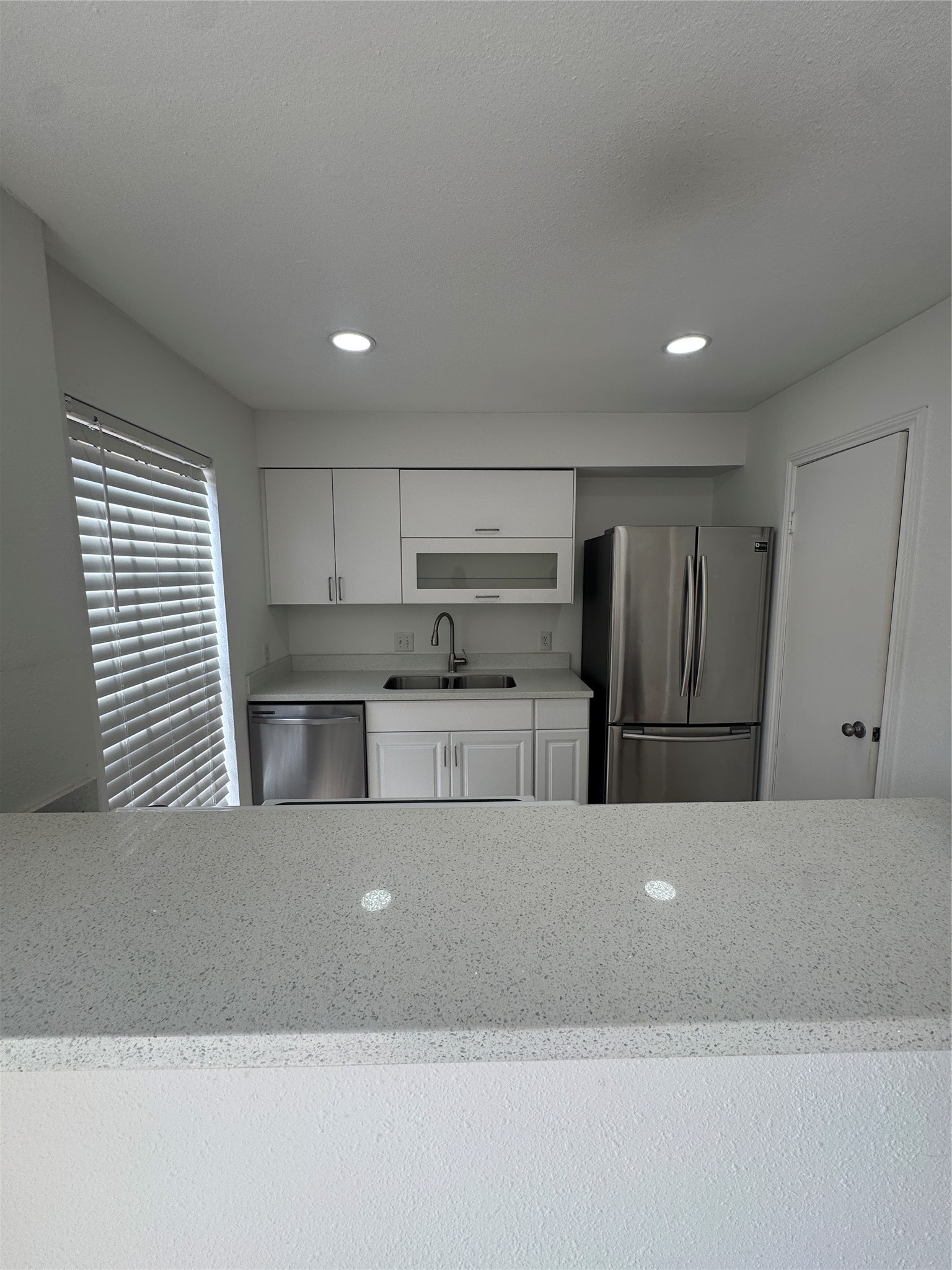 6645 Wanda Lane Houston, TX 77074 - Photo 6 of 27 Recessed lighting, stone countertops- it is clean and ready for you