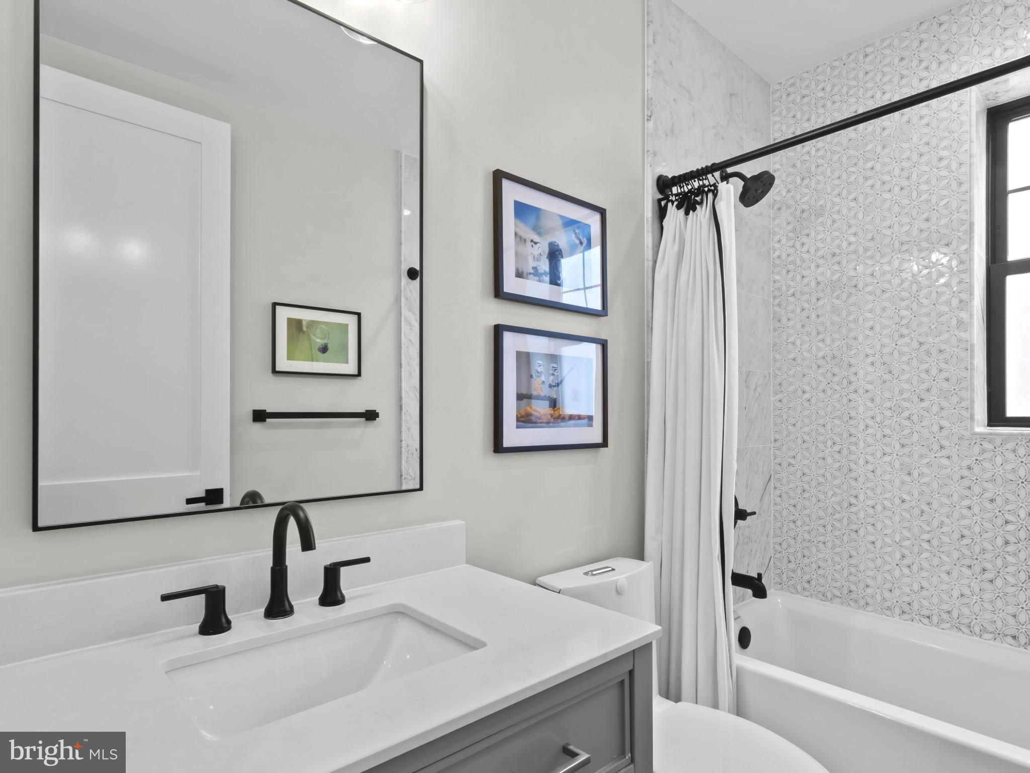 910 8th Street Northeast Washington, DC 20002 - Photo 22 of 54 Full bath
