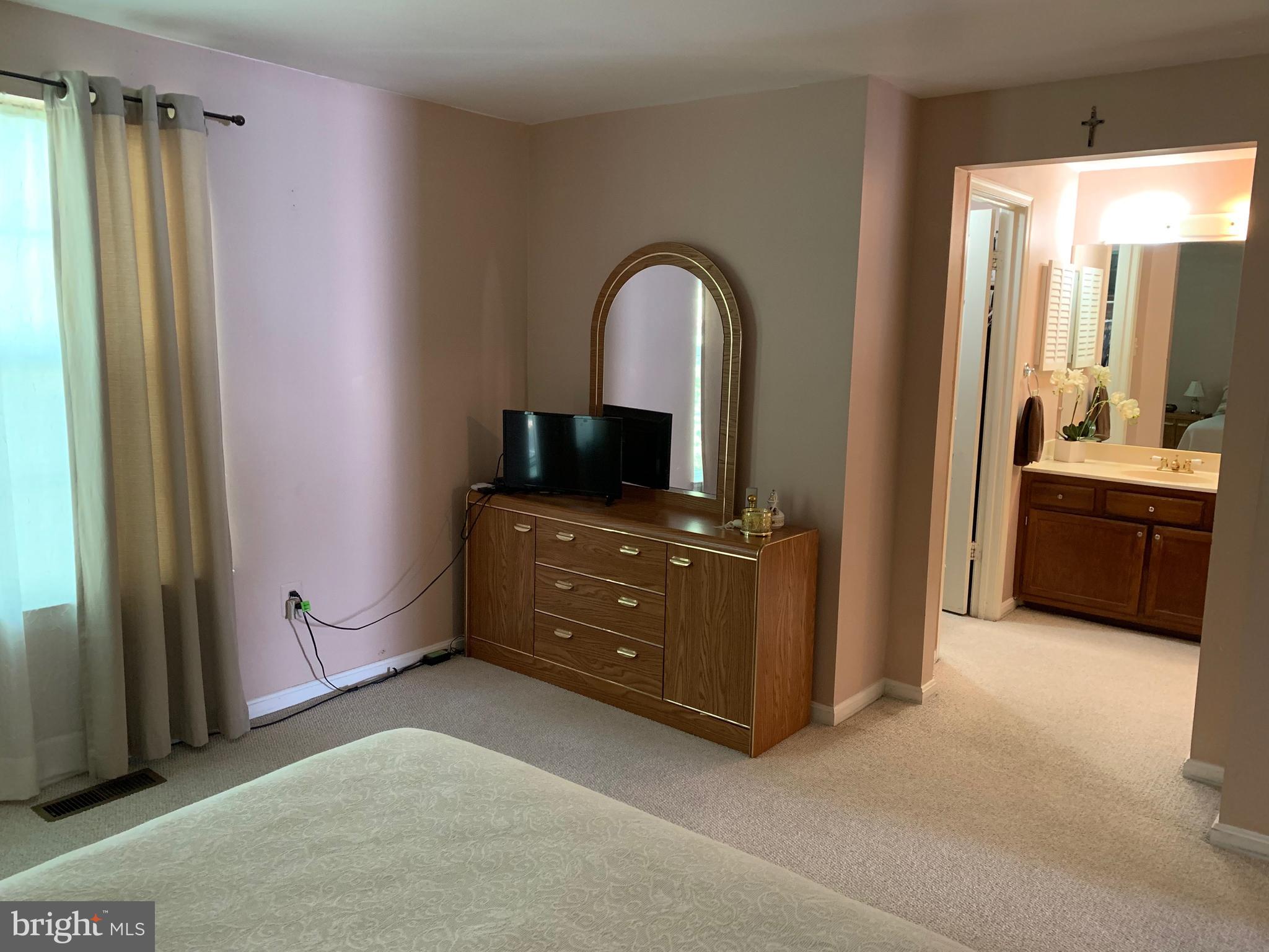 15030 Shamrock Ridge Road Silver Spring, MD 20906 - Photo 12 of 21 Master Bedroom