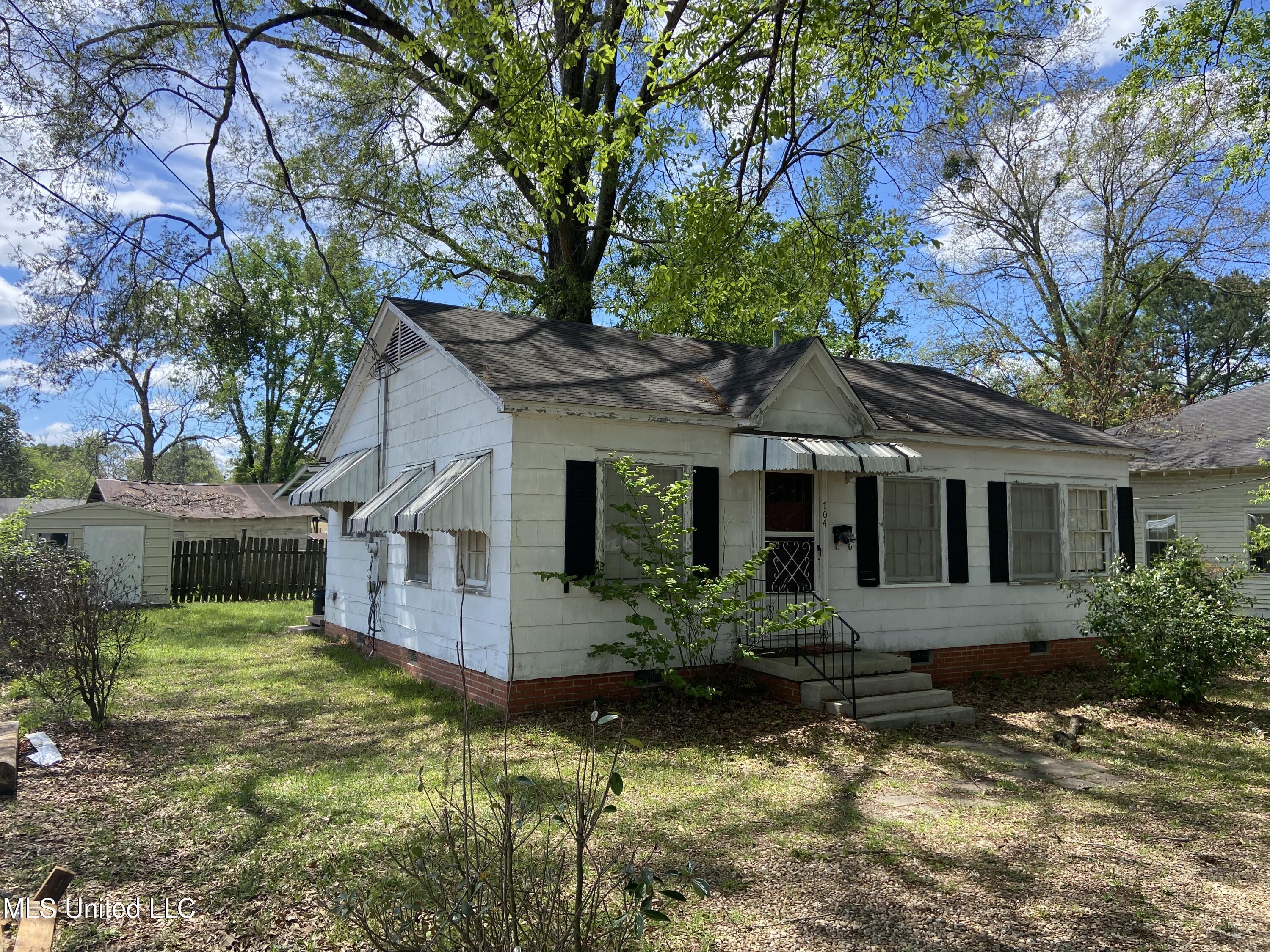 704 East Jackson Road Union, MS 39365 - Photo 2 of 7 IMG_6563