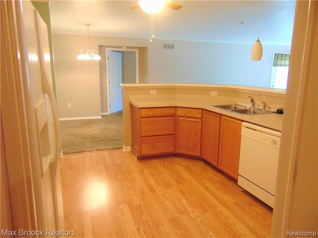 3917 Berkeley Avenue Canton, MI 48188 - Photo 6 of 16