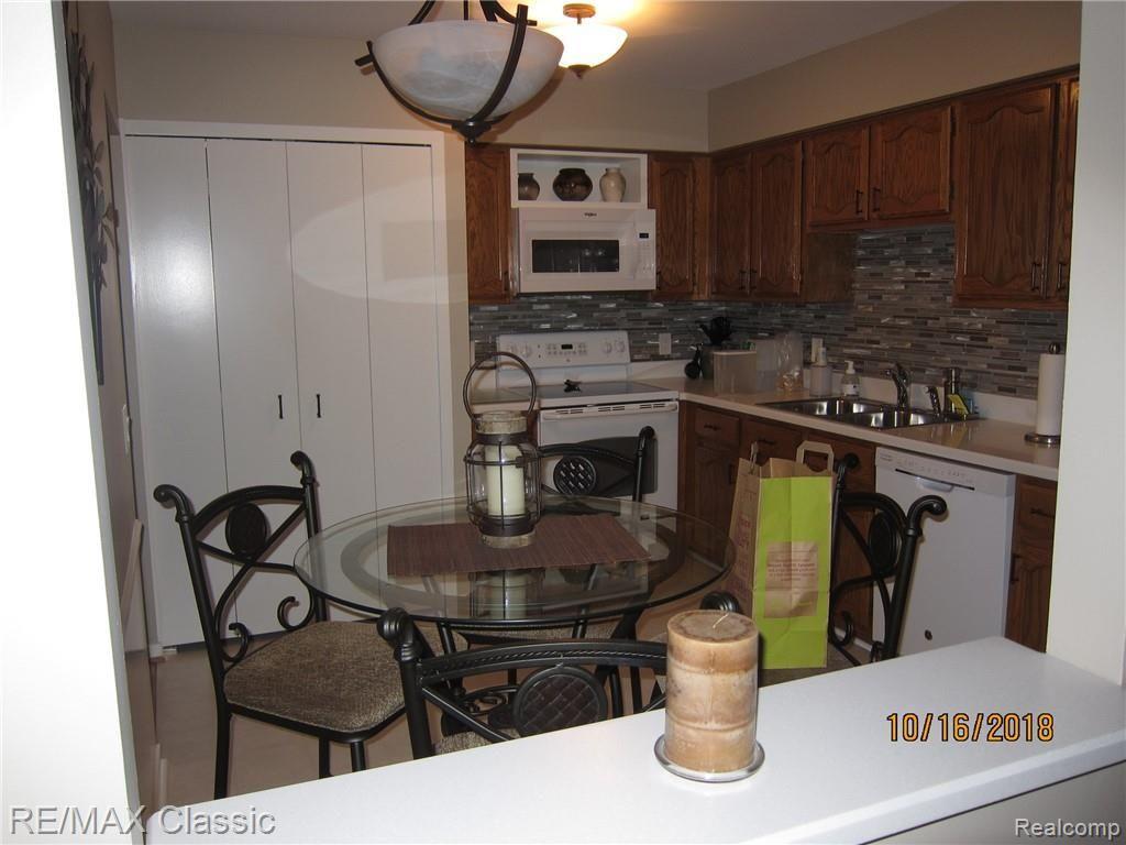 669 Camden Court, Unit 194 Rochester, MI 48307 - Photo 11 of 23
