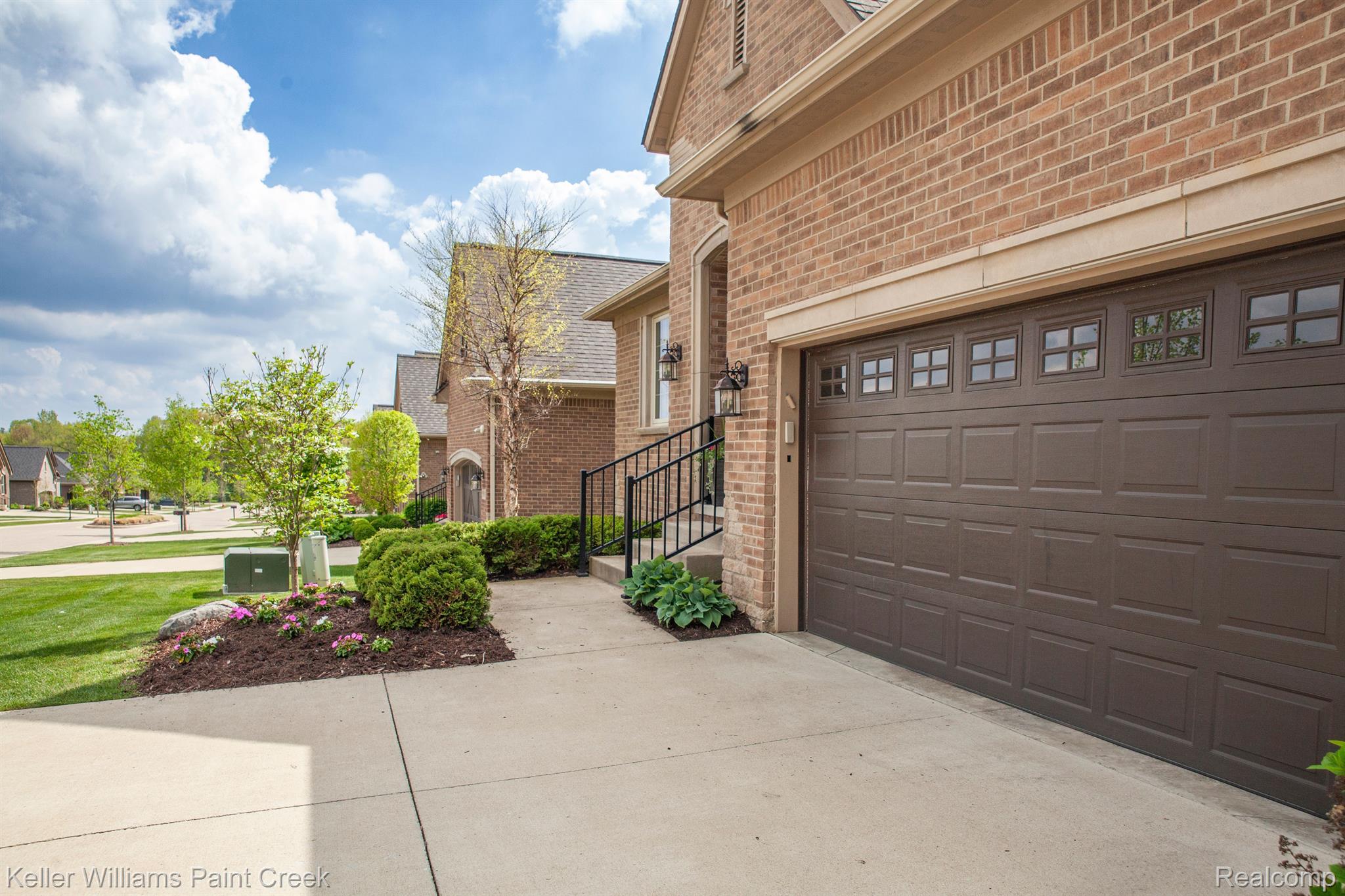5514 Woodfall Road Clarkston, MI 48348 - Photo 52 of 53 Garage Entry