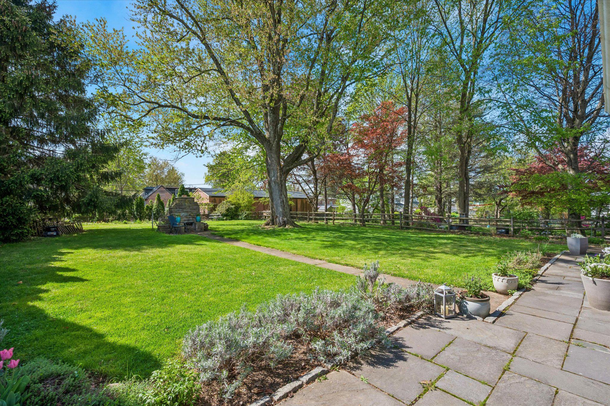 24 McCloskey Road Flourtown, PA 19031 - Photo 24 of 25 Amazing backyard area