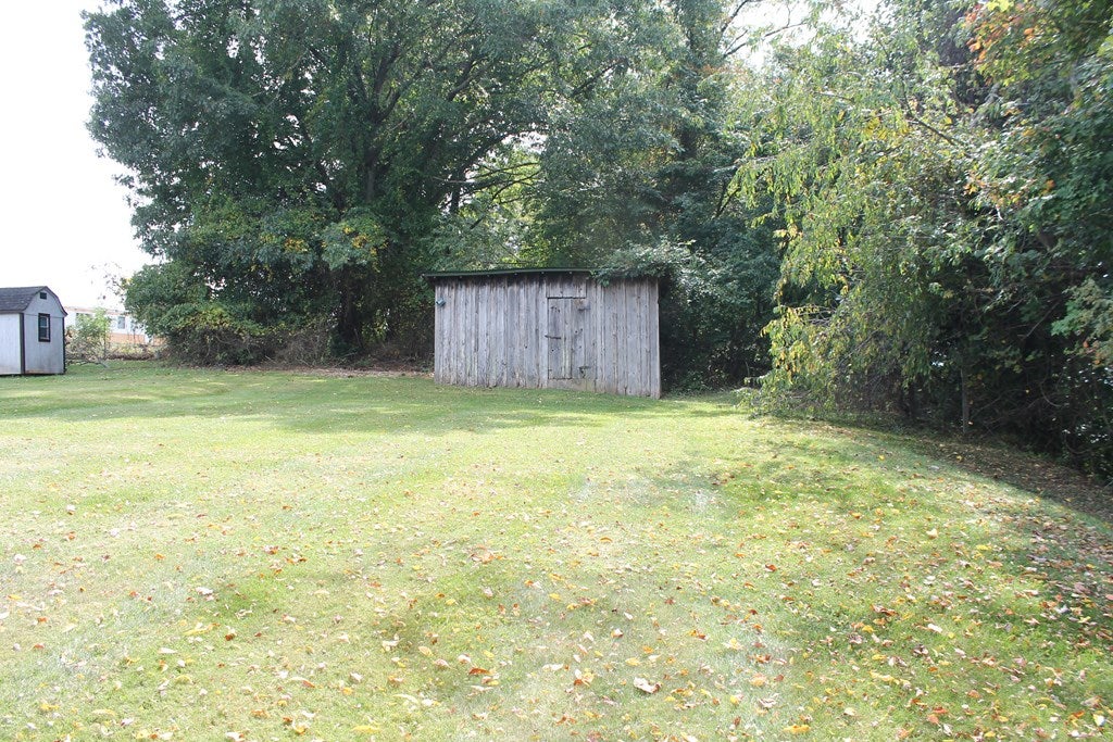 655 Glendale Road Galax, VA 24333 - Photo 15 of 45 Gallery Image 15