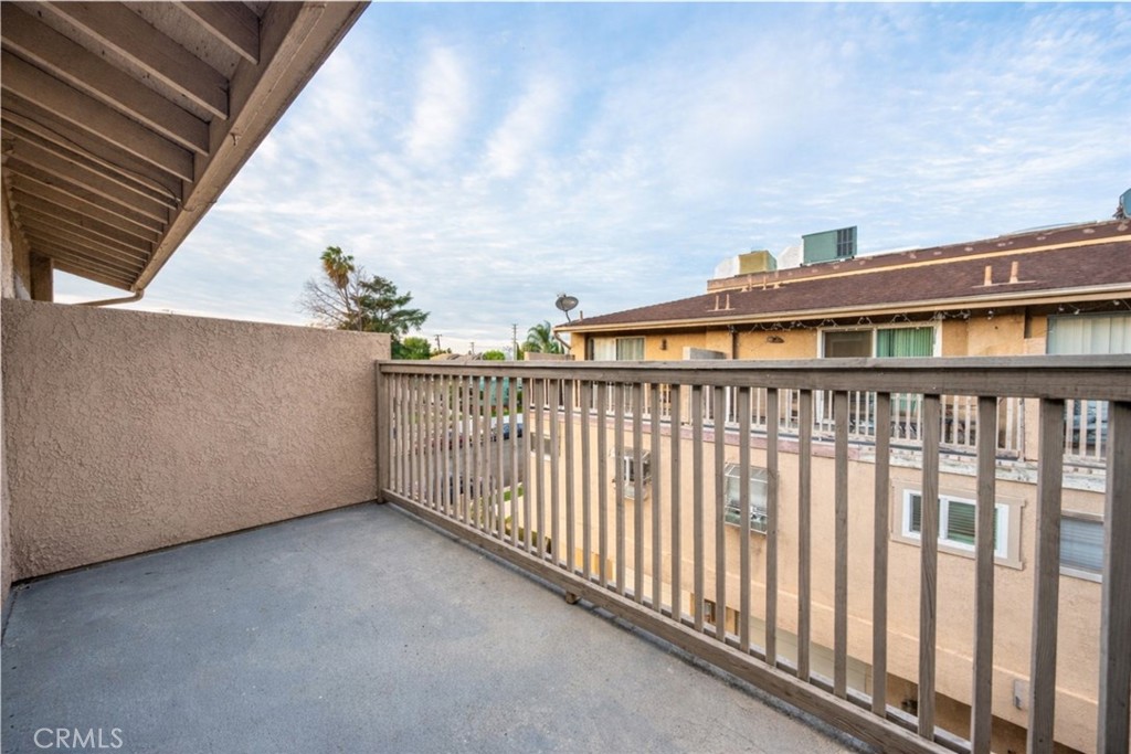 334 South Walnut Avenue Brea, CA 92821 - Photo 20 of 33