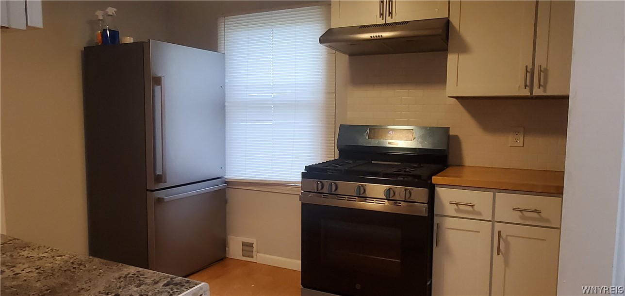 151 Lamson Road Tonawanda, NY 14223 - Photo 7 of 33