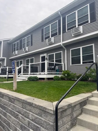 $2,500 | 200 Post Road, Unit 416, Warwick, RI 02888