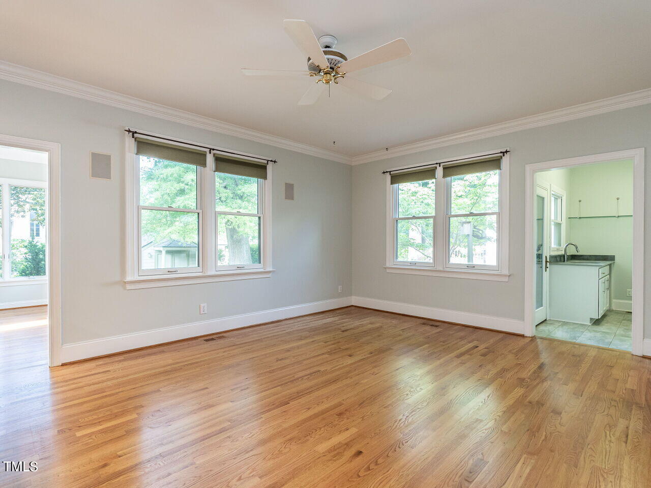 2807 Hazelwood Drive Raleigh, NC 27608 - Photo 11 of 39 014-1280x960-family-room