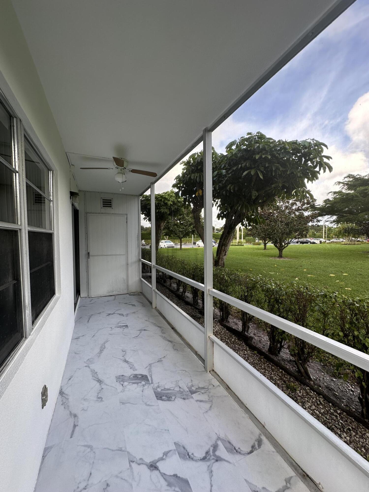 256 Suffolk F Boca Raton, FL 33434 - Photo 15 of 24 IMG_4473
