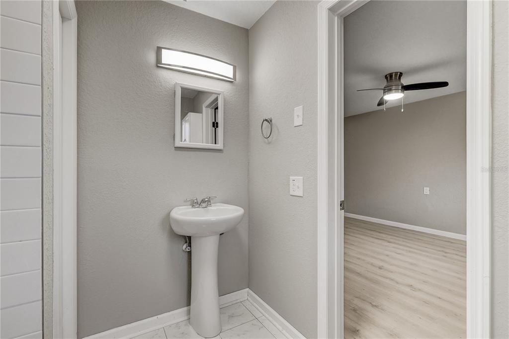 9030 Blind Pass Road, Unit C9 St. Petersburg, FL 33706 - Photo 19 of 33