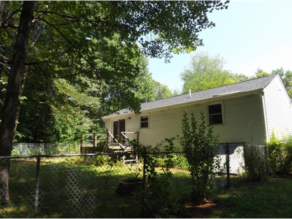 97 Juniper Ridge Henniker, NH 03242 - Photo 5 of 17 Gallery Image 5