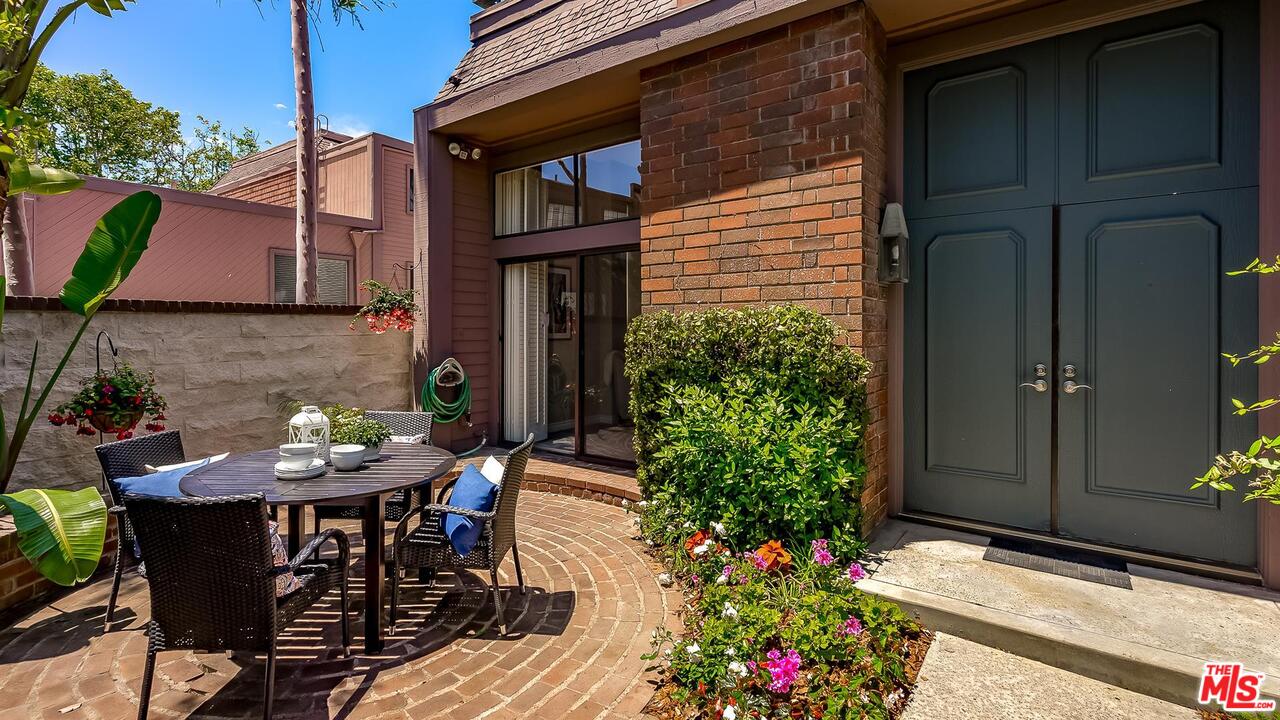 4561 Alla Road, Unit 1 Marina del Rey, CA 90292 - Photo 1 of 23