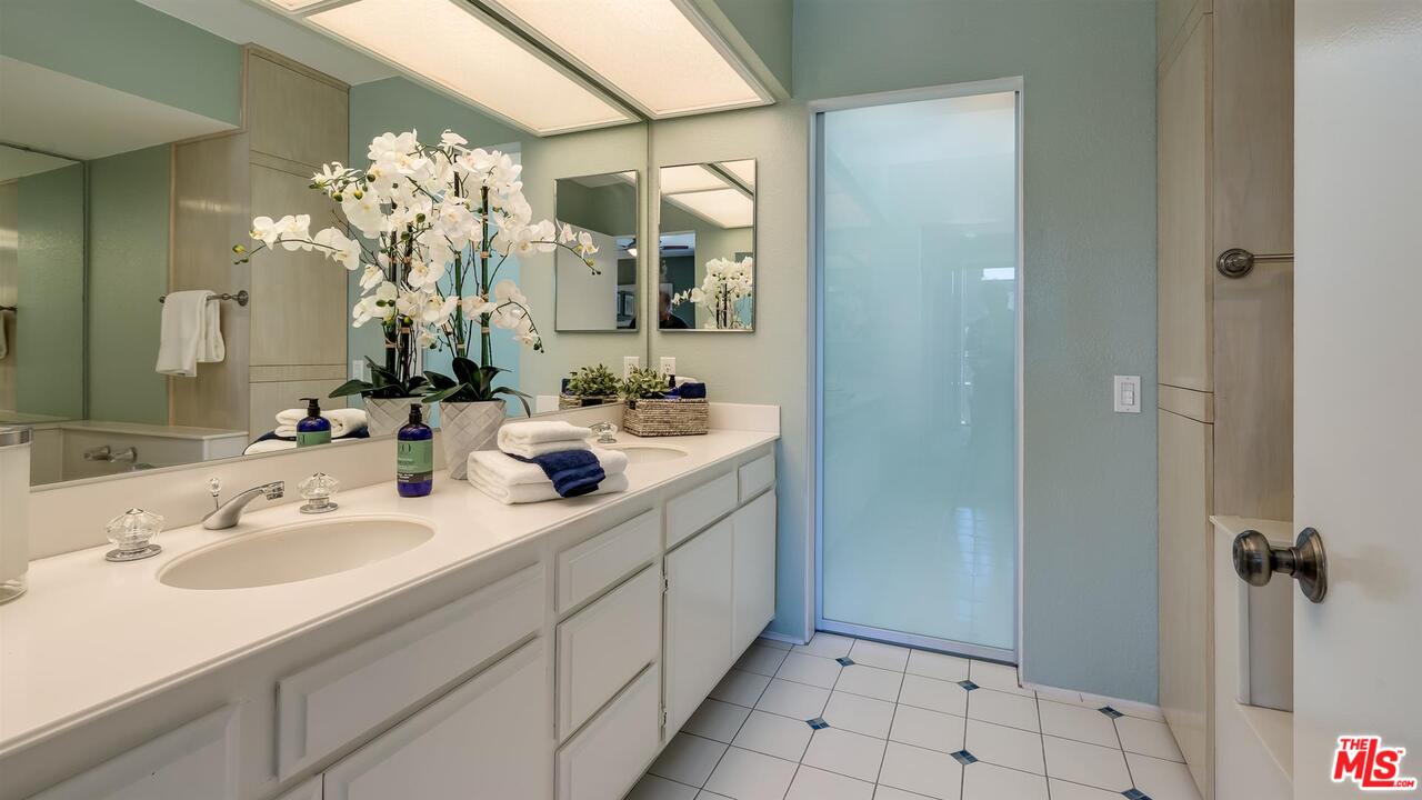 4561 Alla Road, Unit 1 Marina del Rey, CA 90292 - Photo 15 of 23