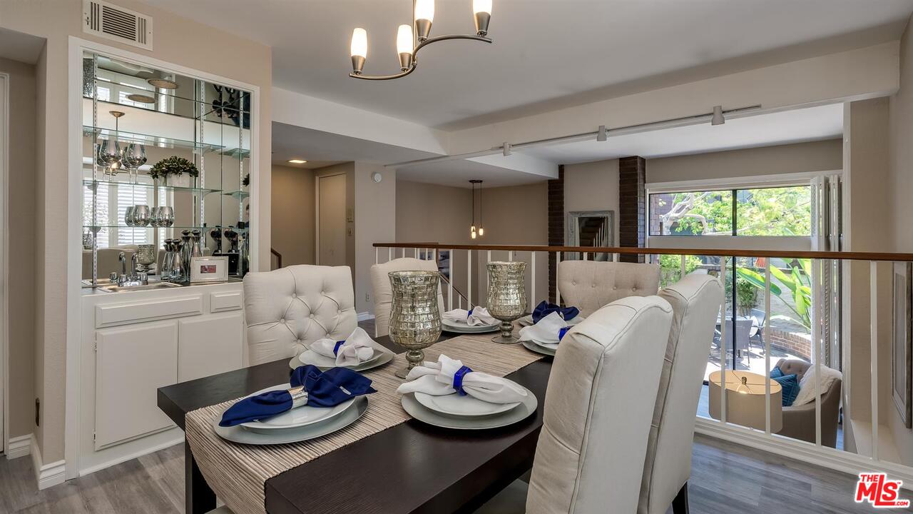 4561 Alla Road, Unit 1 Marina del Rey, CA 90292 - Photo 5 of 23