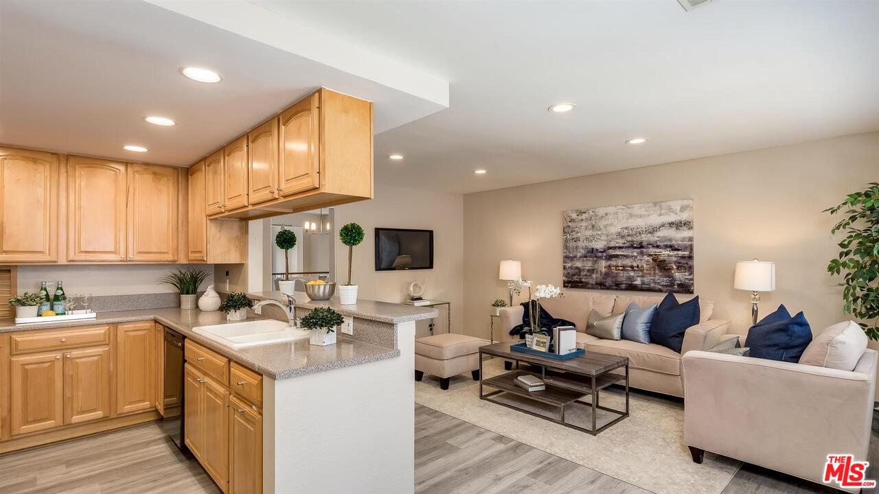 4561 Alla Road, Unit 1 Marina del Rey, CA 90292 - Photo 10 of 23