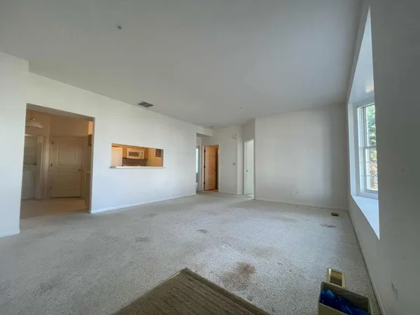 $2,250 | 51 Arboretum Drive, Lombard, IL 60148