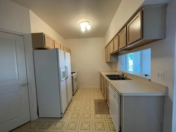 $2,250 | 51 Arboretum Drive, Lombard, IL 60148