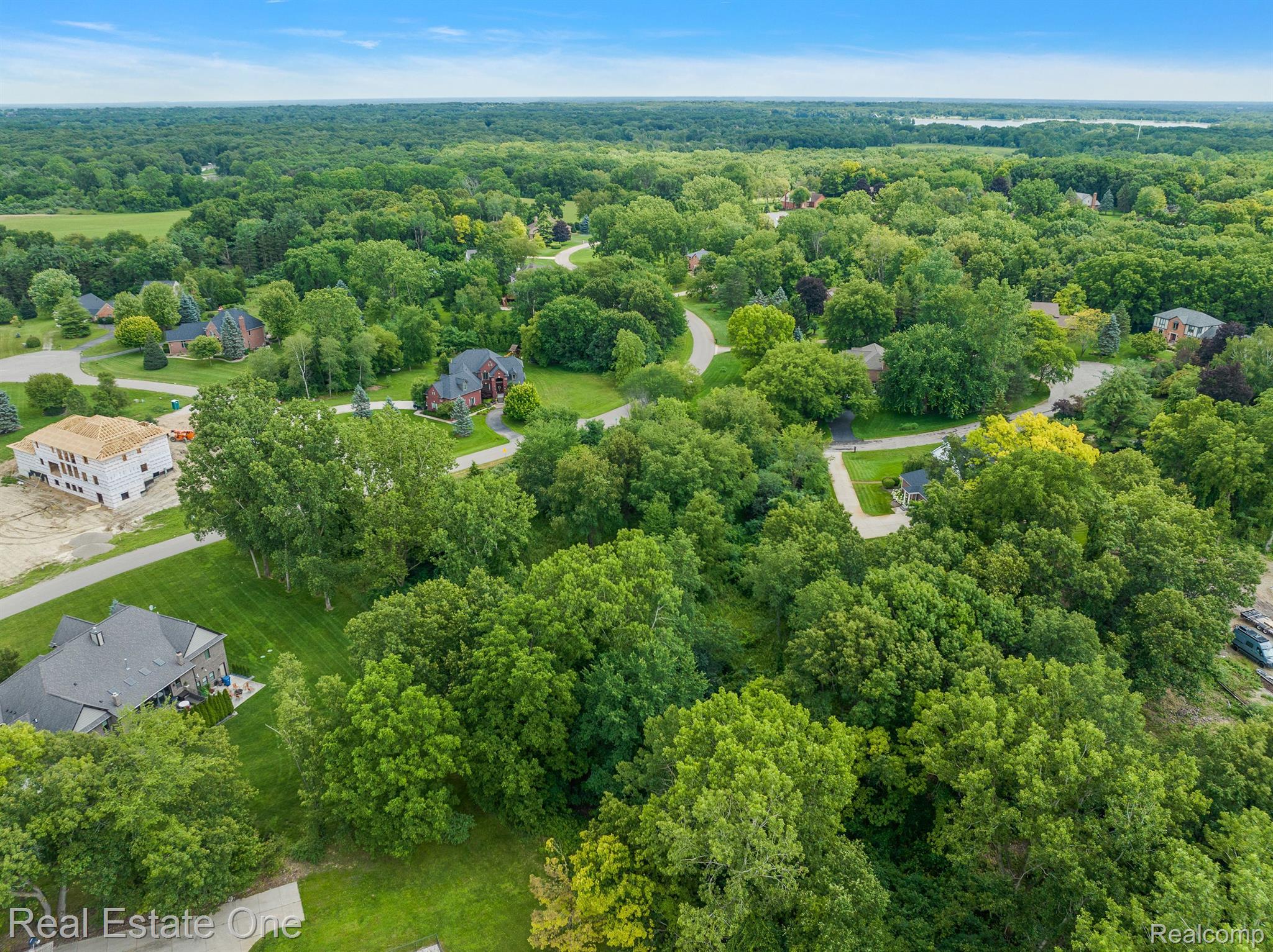 Falling Tree Ct Falling Tree Court Rochester, MI 48306 - Photo 5 of 7 Gallery Image 5
