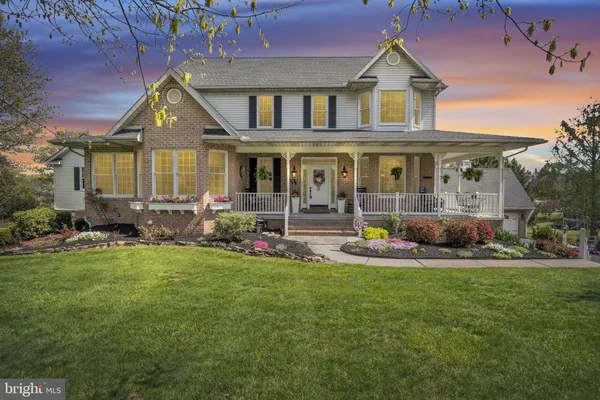 $1,075,000 | 1709 Country Manor Drive, York, PA 17408