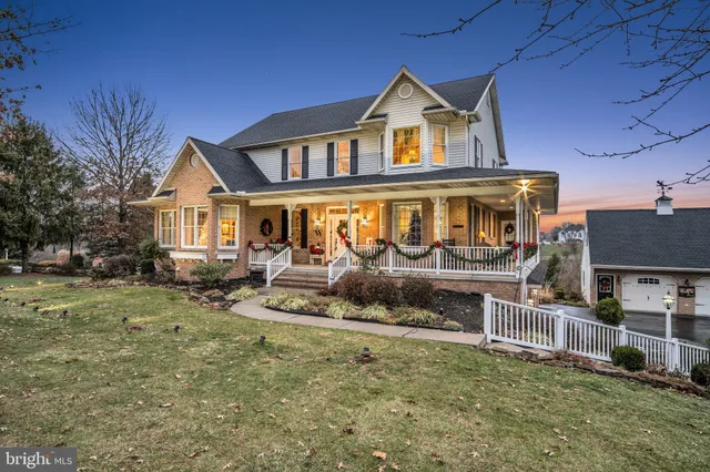 $1,125,000 | 1709 Country Manor Drive, York, PA 17408