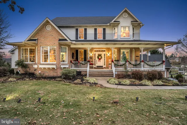 $1,125,000 | 1709 Country Manor Drive, York, PA 17408