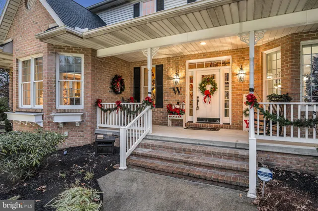 $1,125,000 | 1709 Country Manor Drive, York, PA 17408