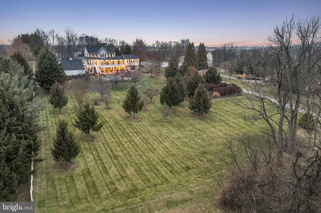 $1,125,000 | 1709 Country Manor Drive, York, PA 17408