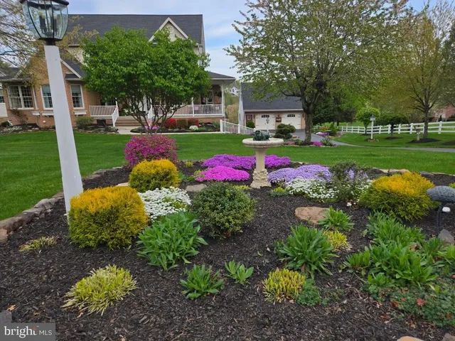 $1,125,000 | 1709 Country Manor Drive, York, PA 17408