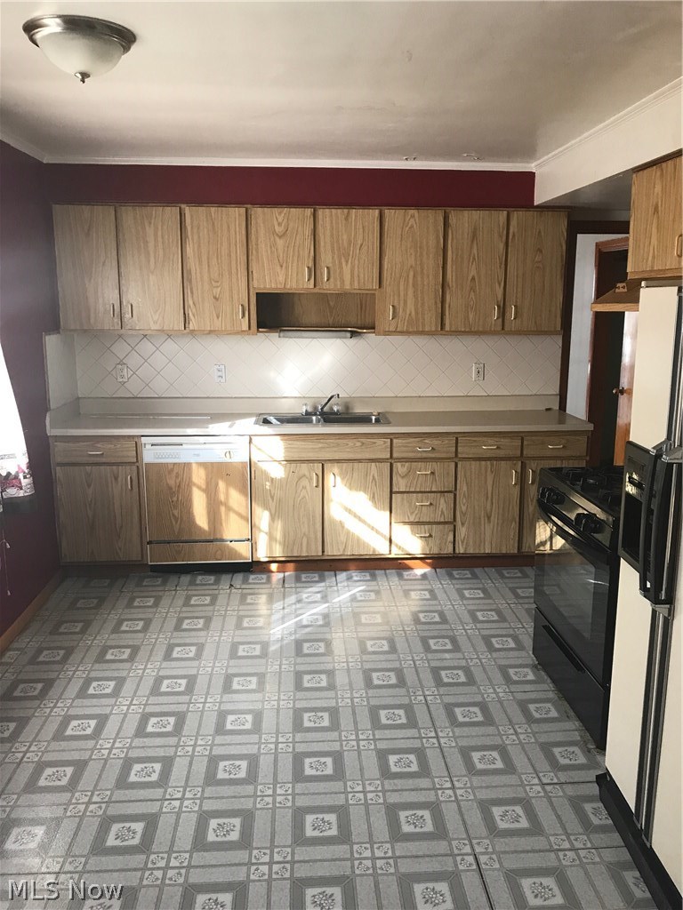 669-671 Babbitt Road Euclid, OH 44123 - Photo 4 of 13 Gallery Image 4