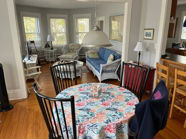 $2,300 | 31 Bridge Dartmouth Ma, South Dartmouth, MA 02748