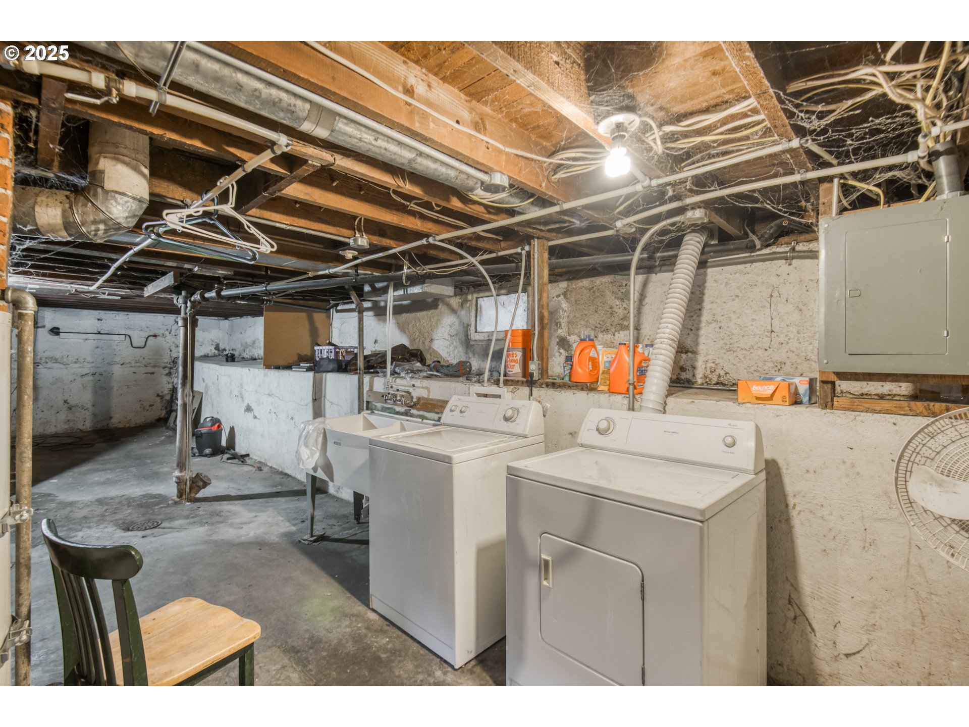 716 Northeast 75th Avenue Portland, OR 97213 - Photo 19 of 25