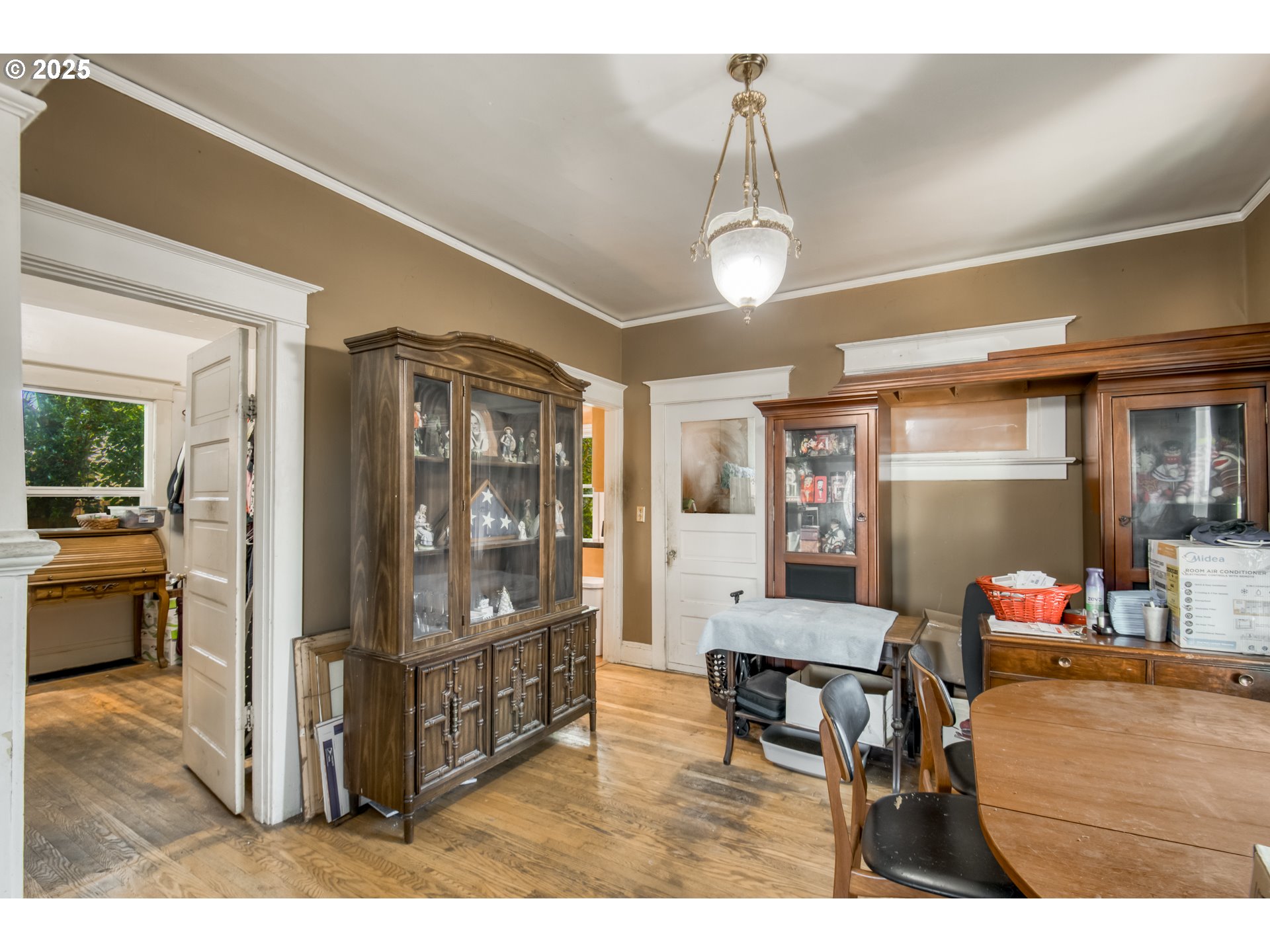 716 Northeast 75th Avenue Portland, OR 97213 - Photo 7 of 25