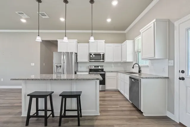 $370,000 | 103 West Tomlinson Street, Florence, TX 76527