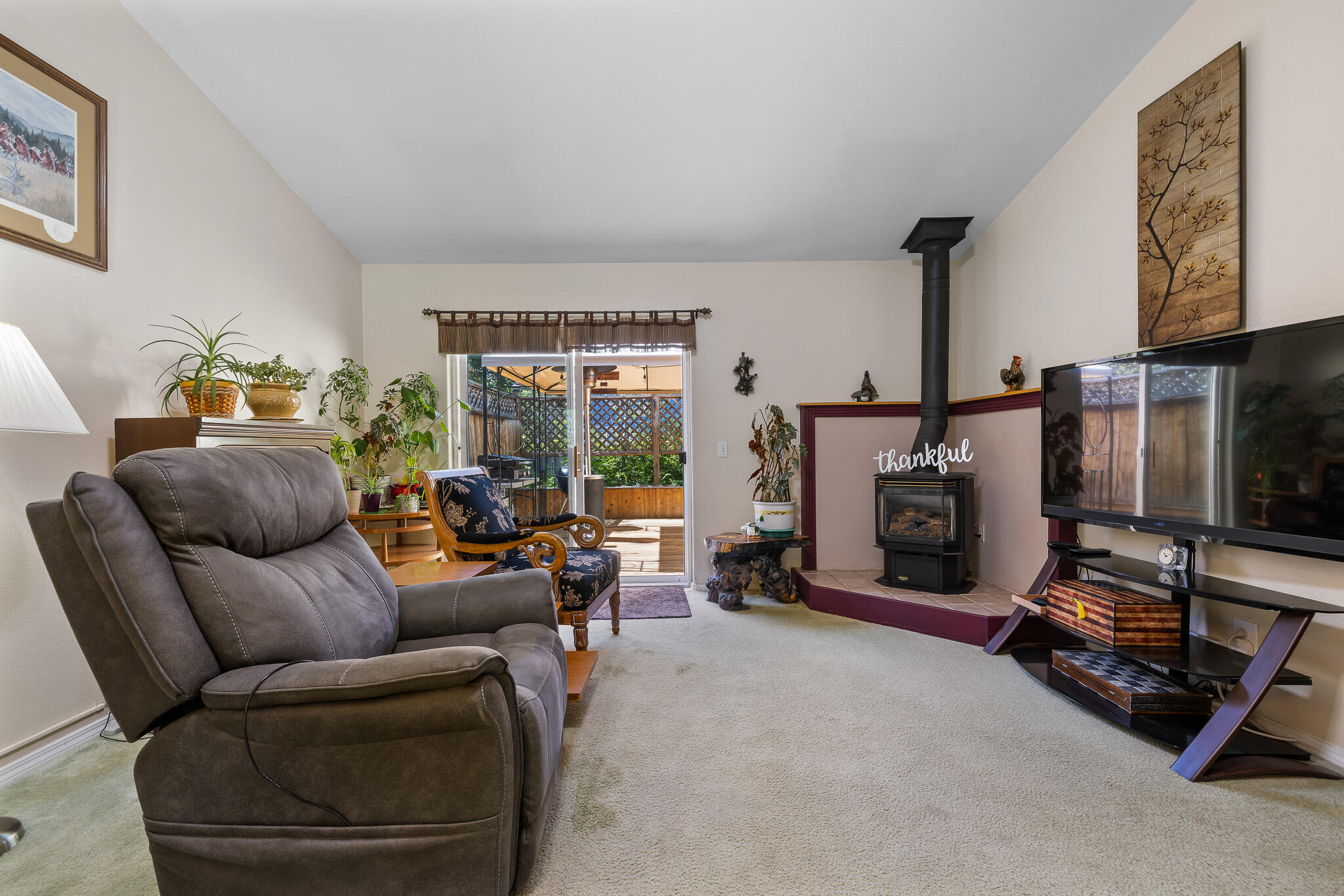 1685 Southeast Virginia Road Bend, OR 97702 - Photo 5 of 23 _E0A0021