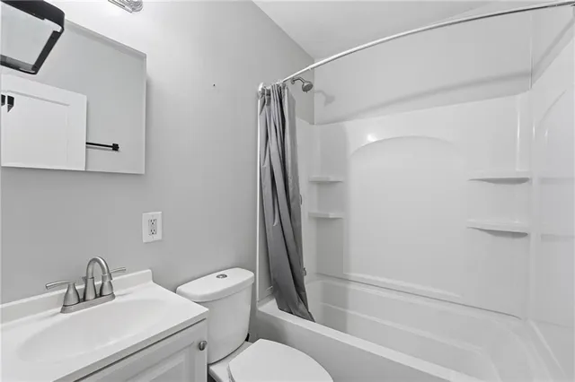 $174,950 | 12802 Grandview Road, Grandview, MO 64030