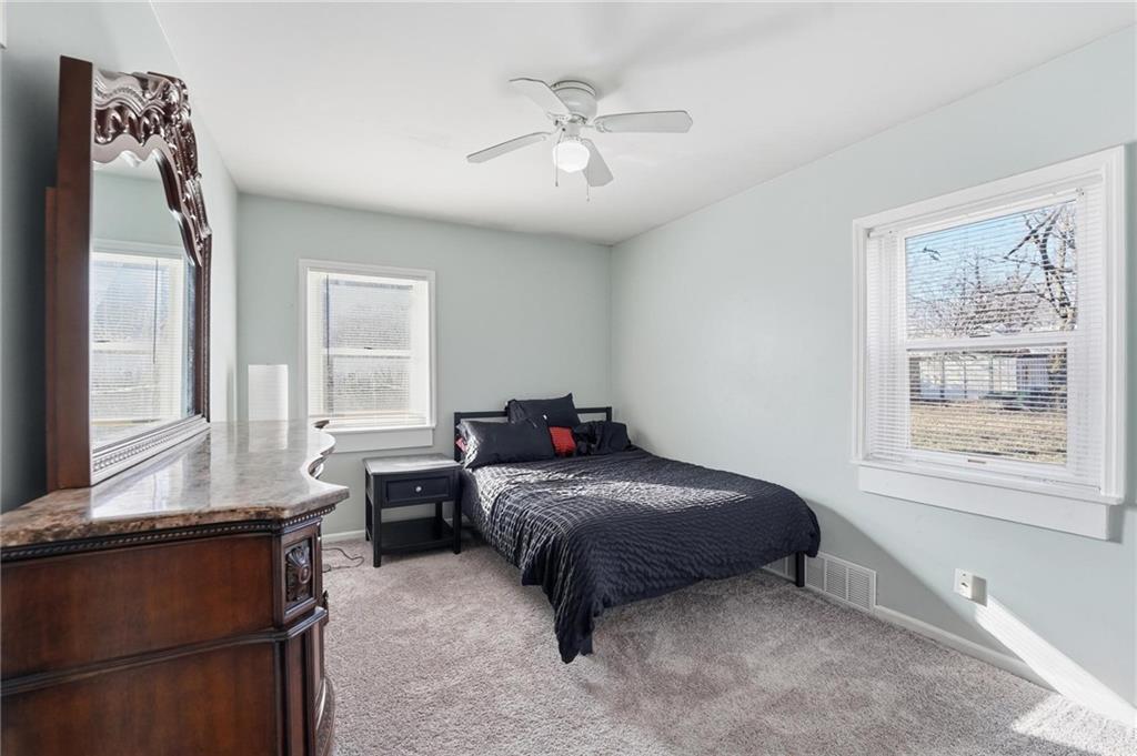 12802 Grandview Road Grandview, MO 64030 - Photo 16 of 29