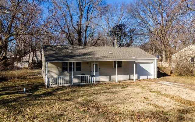 $174,950 | 12802 Grandview Road, Grandview, MO 64030