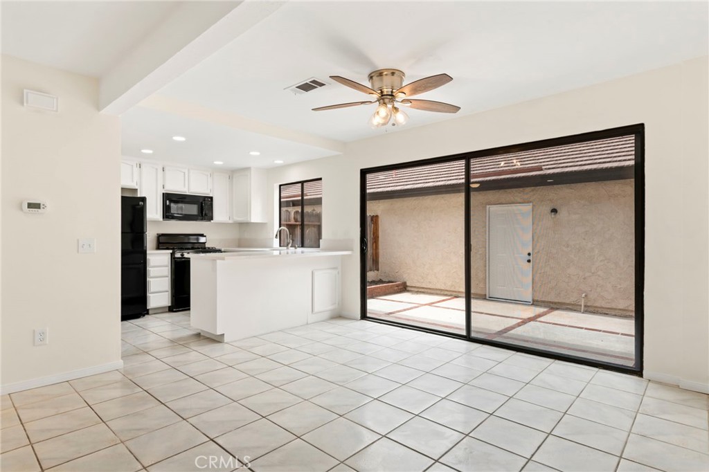 5424 Vía Alberca Riverside, CA 92507 - Photo 8 of 31