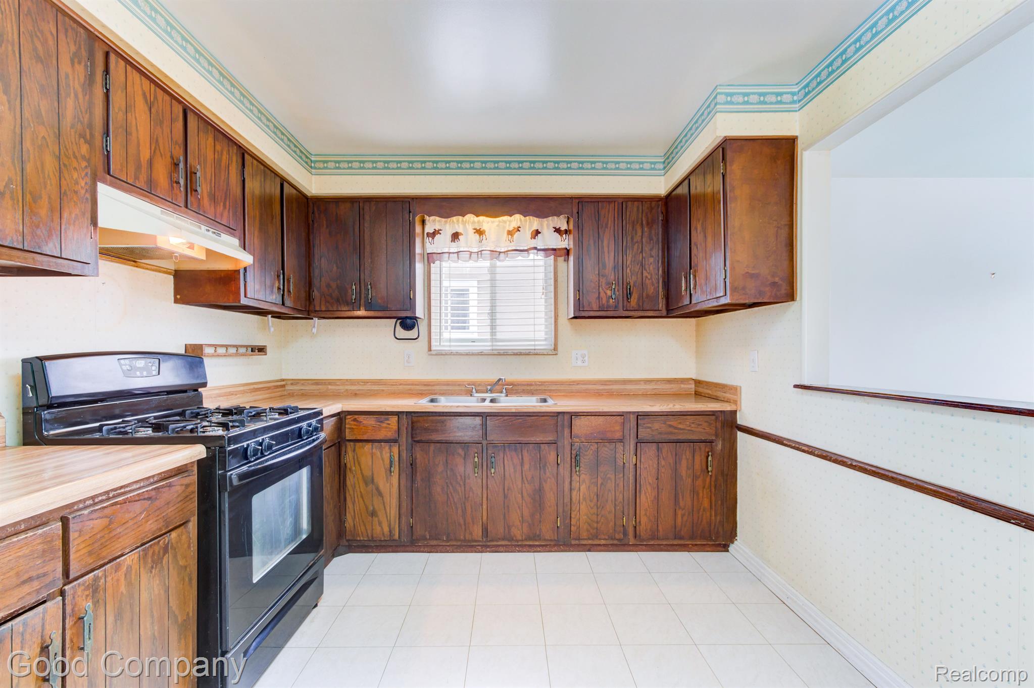 7891 Highland Road White Lake, MI 48383 - Photo 12 of 42 Gallery Image 12